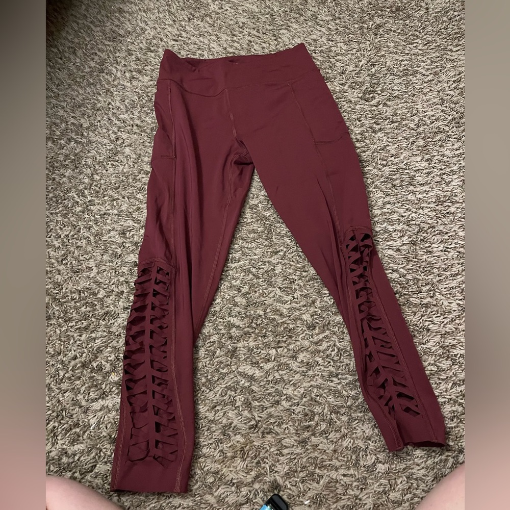 Maroon crop leggings